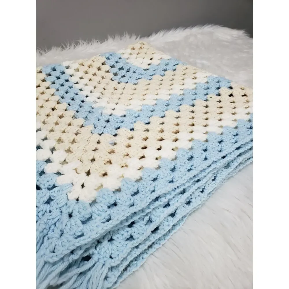 Vintage retro‎ 70s 80s Granny Crochet Afghan Blanket Throw baby blue LARGE cream